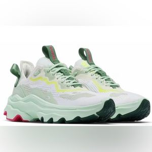 SOREL kinetic breakthru day lace sneaker